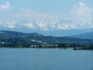 Une journée parfaite au lac du Bourget : idées d'activités sur l'eau