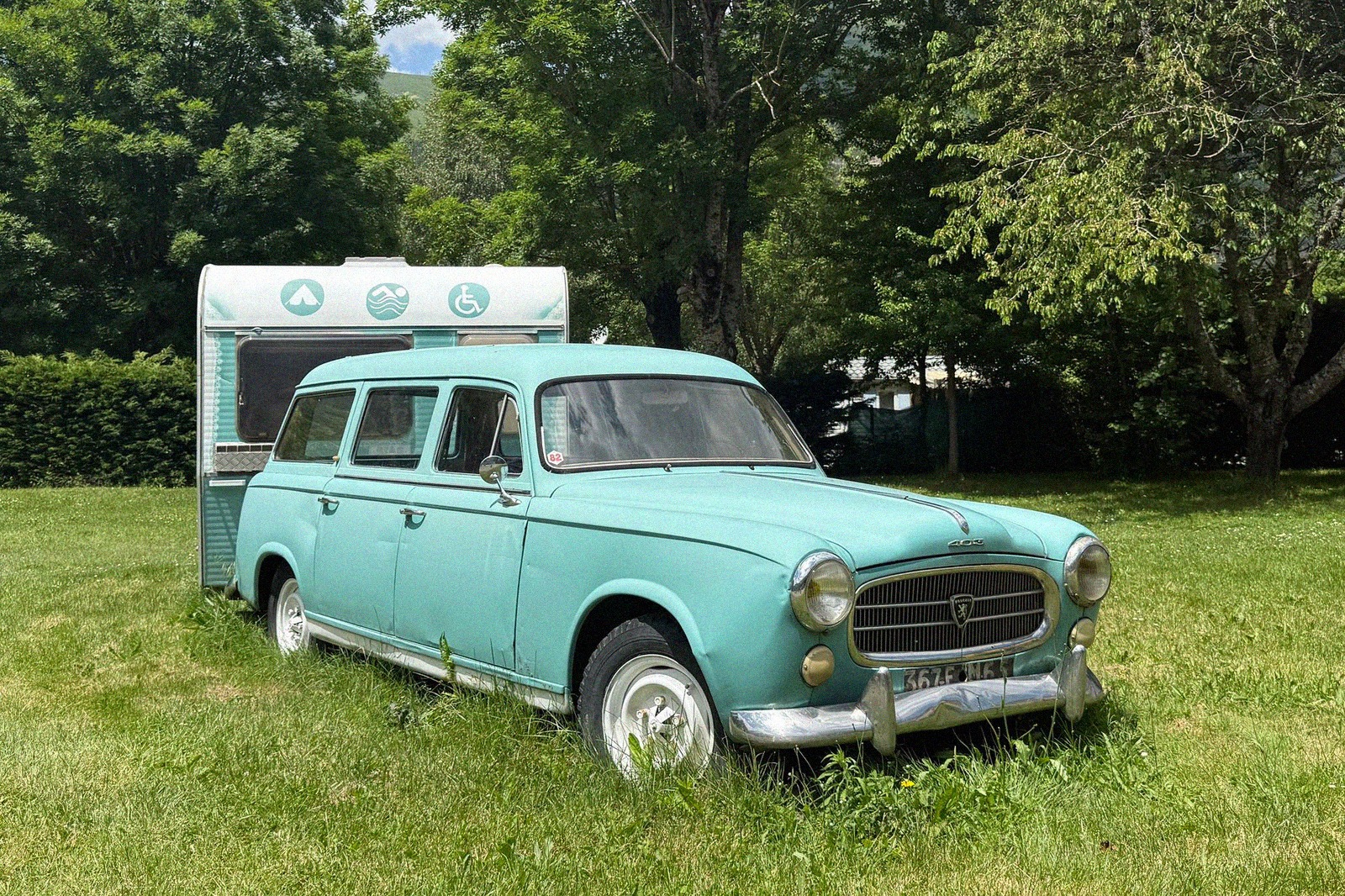 Vacances 2026 moins cheres camping train voiture quelles