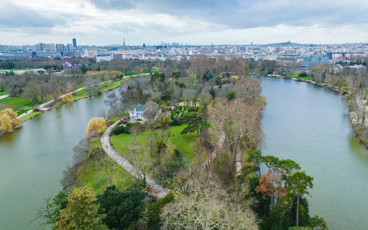 Parc et rivière en Île-de-France - Créteil