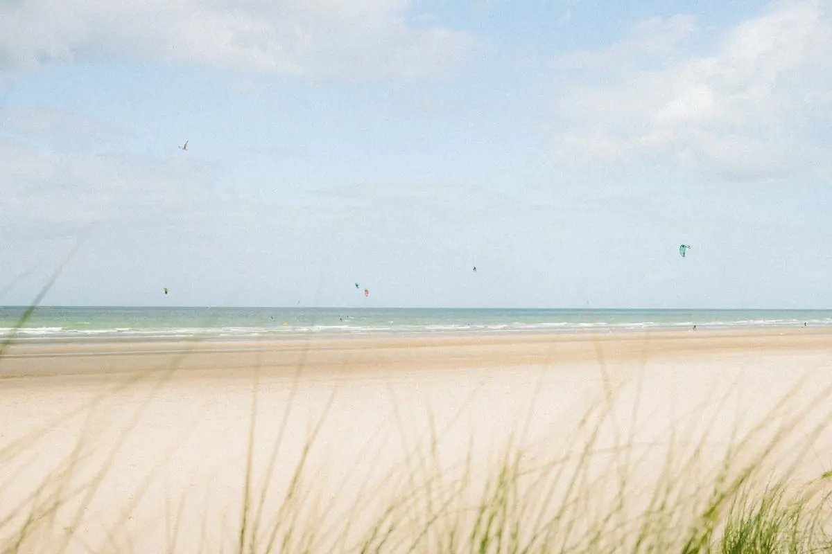 Cerf-volant sur la plage de Dunkerque dans le Nord